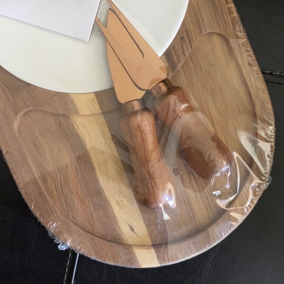 Twine Living Co. Gourmet Wood & Ceramic Cheese Board Set - Picture 7 of 14